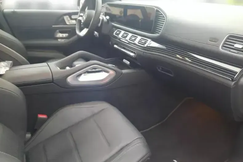 Mercedes-Benz GLE din 2025 cu 5.896 km - oferta MER151119 - foto 12