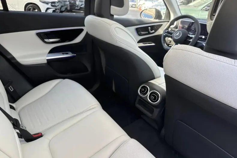 Mercedes-Benz GLC din 2025 cu 5.000 km - oferta MER151122 - foto 10