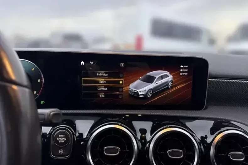 Mercedes-Benz A din 2020 cu 69.180 km - oferta MER151129 - foto 18