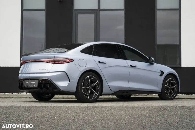 BYD SEAL din 2025 cu 1 km - oferta BYD151141 - foto 6