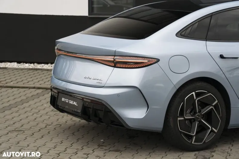 BYD SEAL din 2025 cu 1 km - oferta BYD151141 - foto 11
