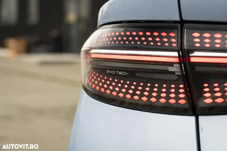 BYD SEAL din 2025 cu 1 km - oferta BYD151141 - foto 13