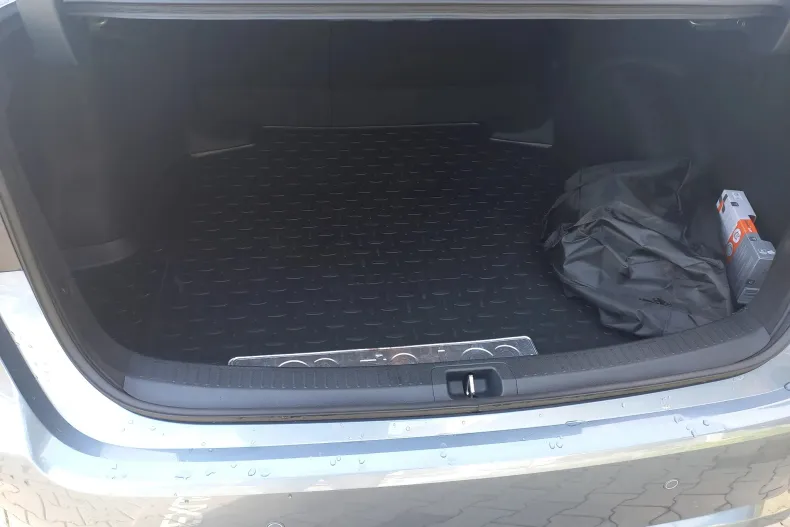 Toyota Corolla din 2025 cu 1.275 km - oferta TOY151147 - foto 16