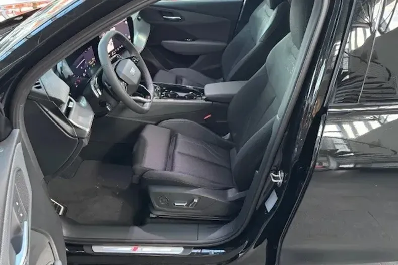 Audi Q3 din 2025 cu 1 km - oferta AUD151150 - foto 6