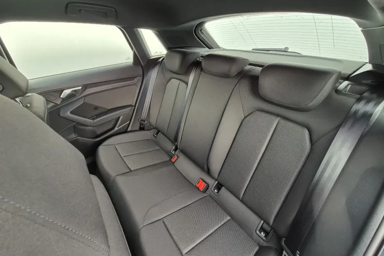 Audi A3 din 2022 cu 103.565 km - oferta AUD151160 - foto 11