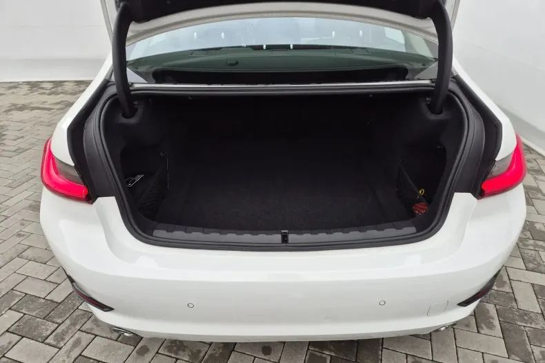 BMW Seria 3 din 2021 cu 53.422 km - oferta BMW151163 - foto 28