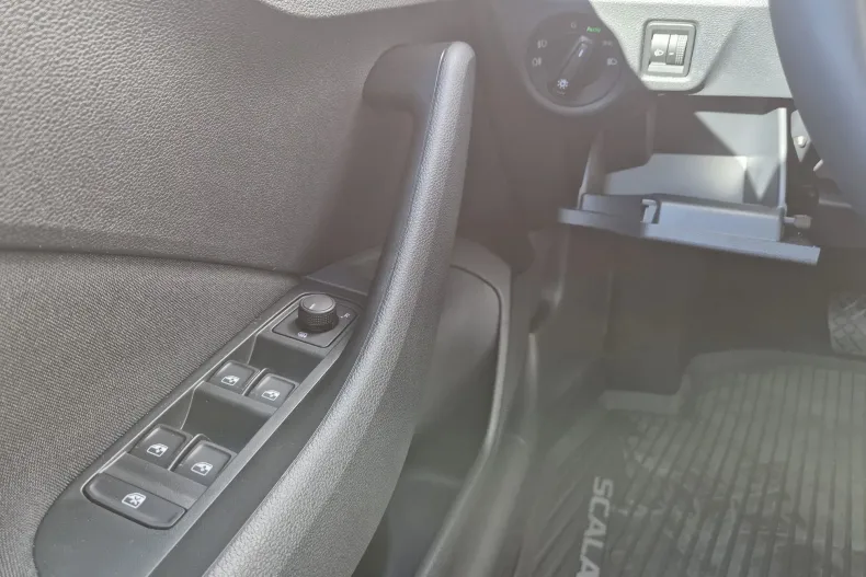 Skoda Scala din 2025 cu 26 km - oferta SKO151165 - foto 13