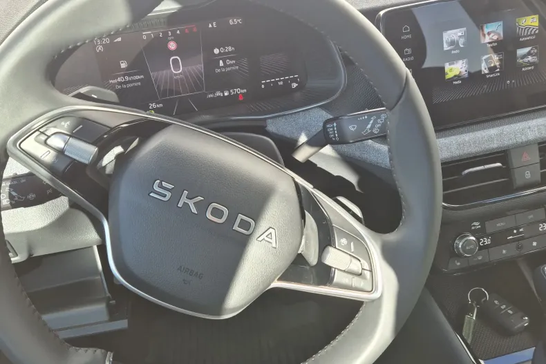 Skoda Scala din 2025 cu 26 km - oferta SKO151165 - foto 16