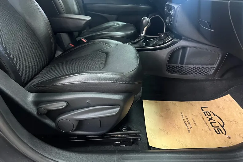 Jeep Compass din 2019 cu 123.000 km - oferta JEE151176 - foto 4