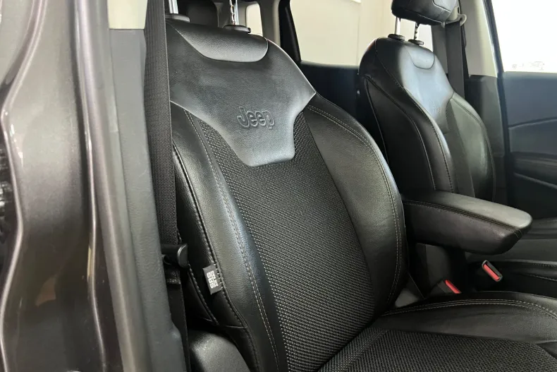 Jeep Compass din 2019 cu 123.000 km - oferta JEE151176 - foto 5