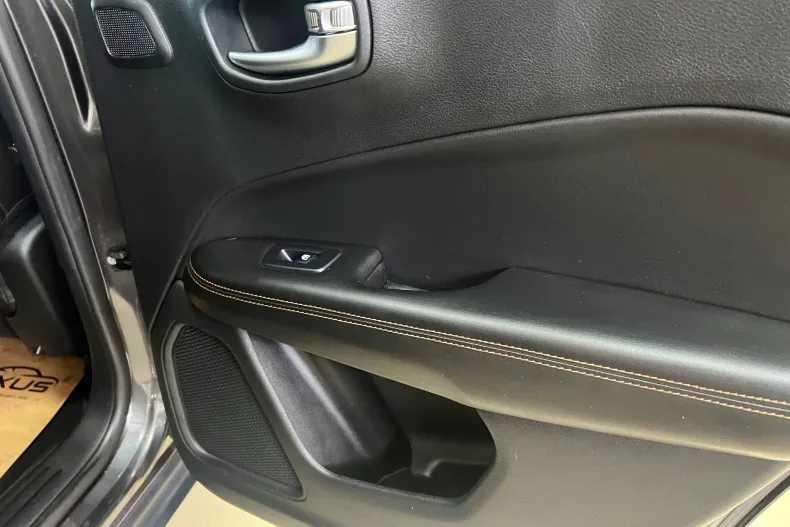 Jeep Compass din 2019 cu 123.000 km - oferta JEE151176 - foto 15