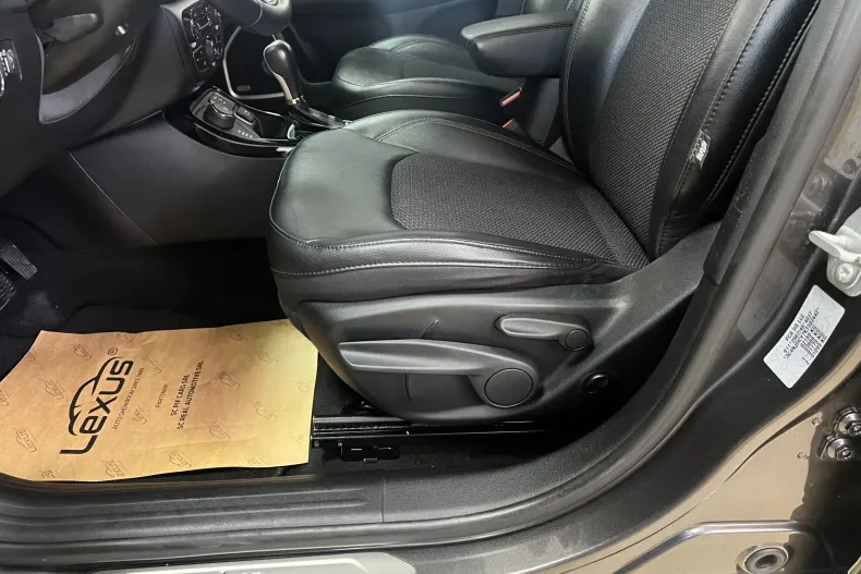 Jeep Compass din 2019 cu 123.000 km - oferta JEE151176 - foto 20