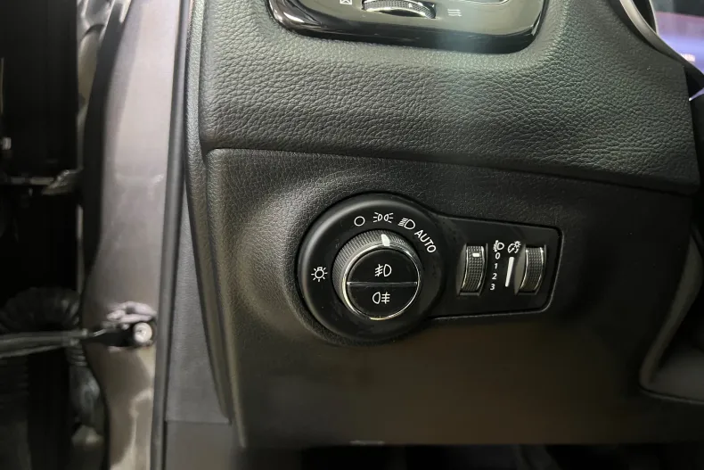 Jeep Compass din 2019 cu 123.000 km - oferta JEE151176 - foto 24