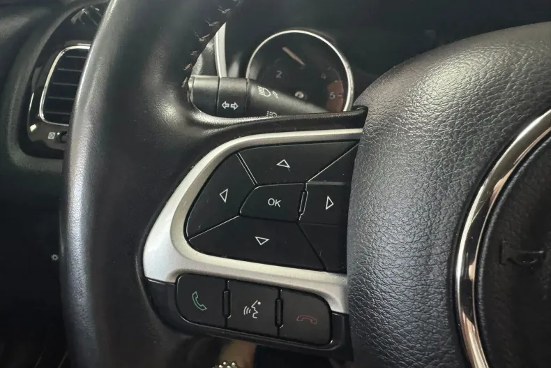 Jeep Compass din 2020 cu 179.200 km - oferta JEE151178 - foto 20