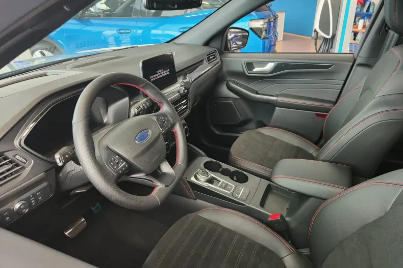 Ford Kuga din 2023 cu 9 km - oferta FOR151179 - foto 6