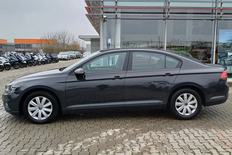 Volkswagen Passat din 2020 cu 96.676 km - oferta VOL151192 - foto 4