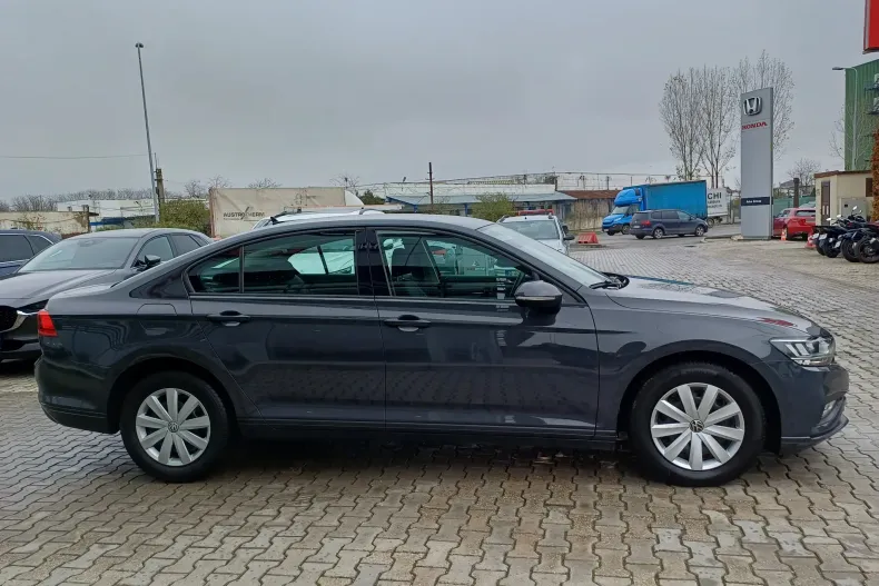 Volkswagen Passat din 2020 cu 96.676 km - oferta VOL151192 - foto 5