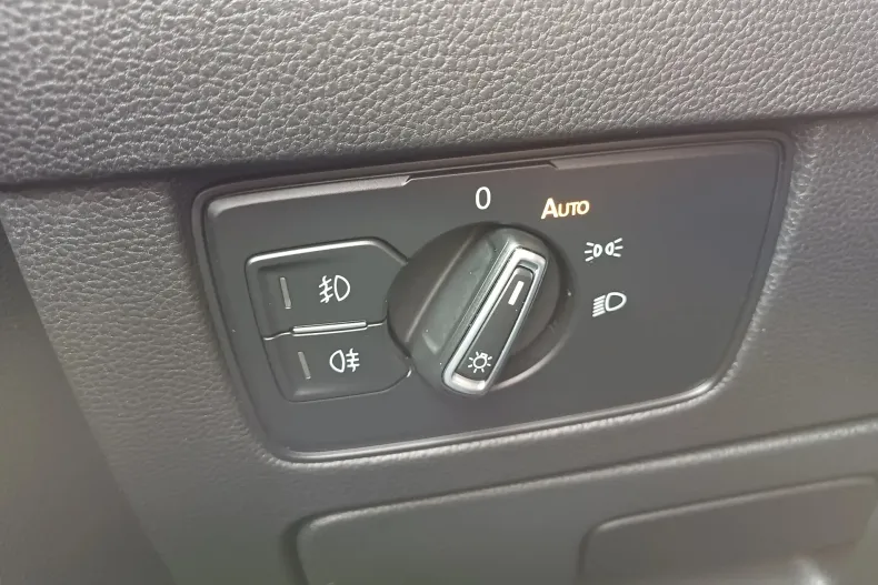 Volkswagen Passat din 2020 cu 96.676 km - oferta VOL151192 - foto 23