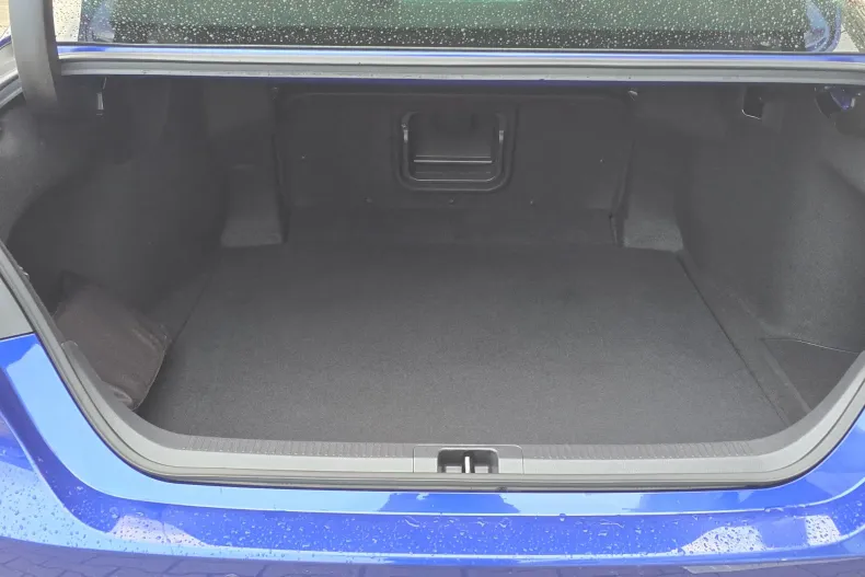 Toyota Camry din 2021 cu 78.224 km - oferta TOY151193 - foto 16