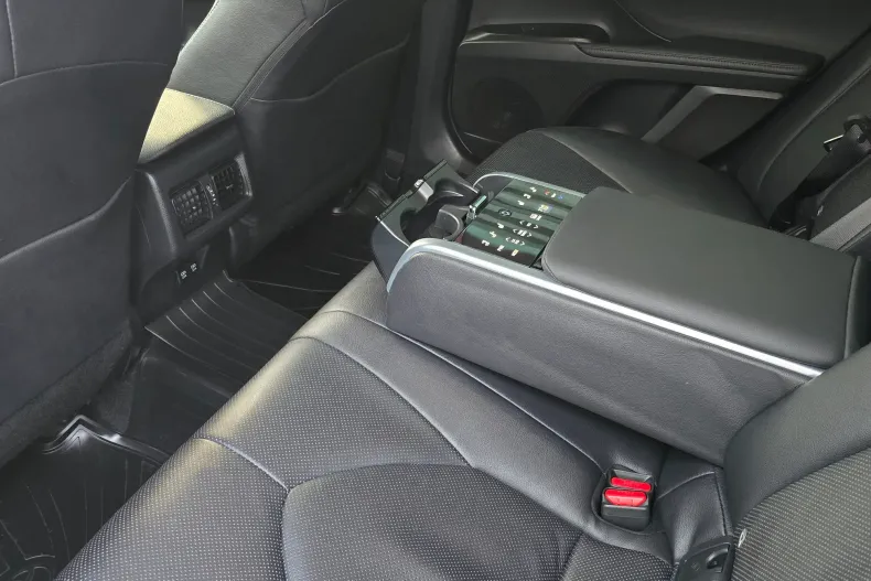 Toyota Camry din 2021 cu 78.224 km - oferta TOY151193 - foto 17