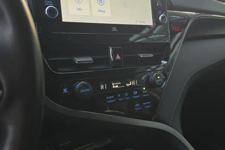 Toyota Camry din 2021 cu 78.224 km - oferta TOY151193 - foto 19