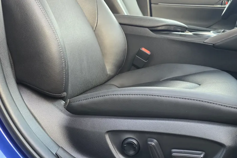 Toyota Camry din 2021 cu 78.224 km - oferta TOY151193 - foto 20