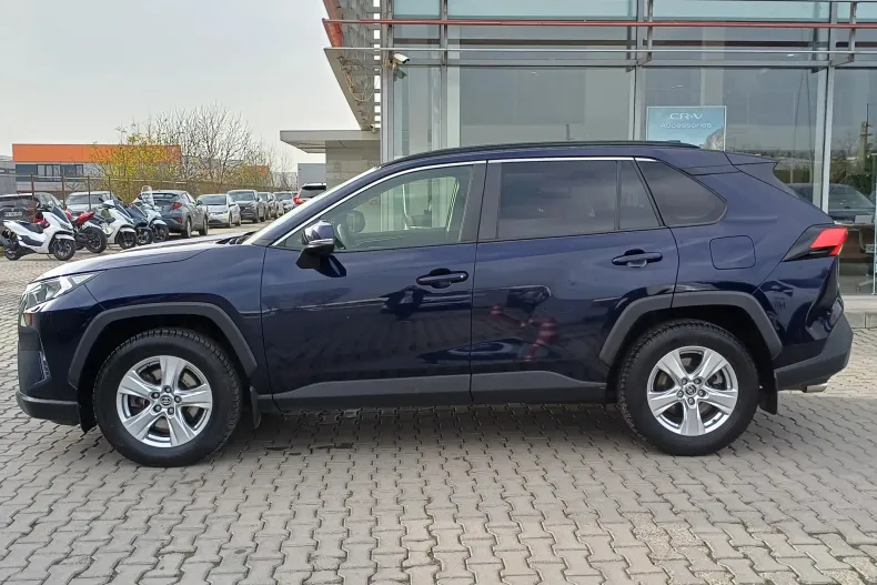 Toyota RAV4 din 2021 cu 75.704 km - oferta TOY151196 - foto 4