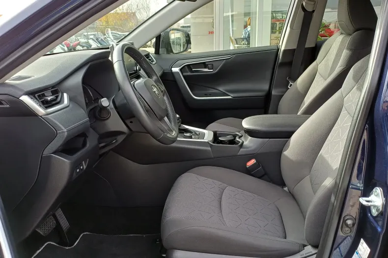 Toyota RAV4 din 2021 cu 75.704 km - oferta TOY151196 - foto 11