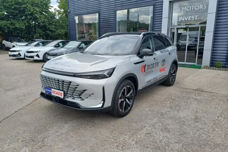 BAIC X75 din 2024 cu 3.311 km - oferta BAI151201 - foto 1