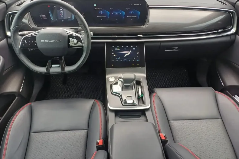 BAIC X75 din 2024 cu 3.311 km - oferta BAI151201 - foto 3