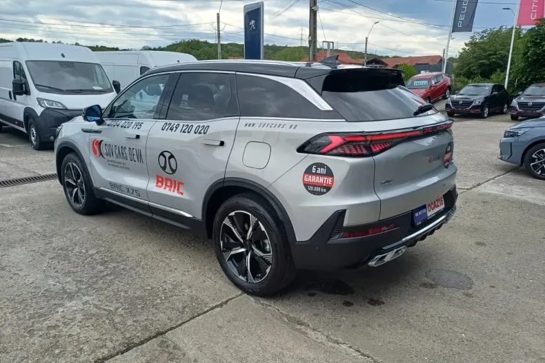 BAIC X75 din 2024 cu 3.311 km - oferta BAI151201 - foto 7