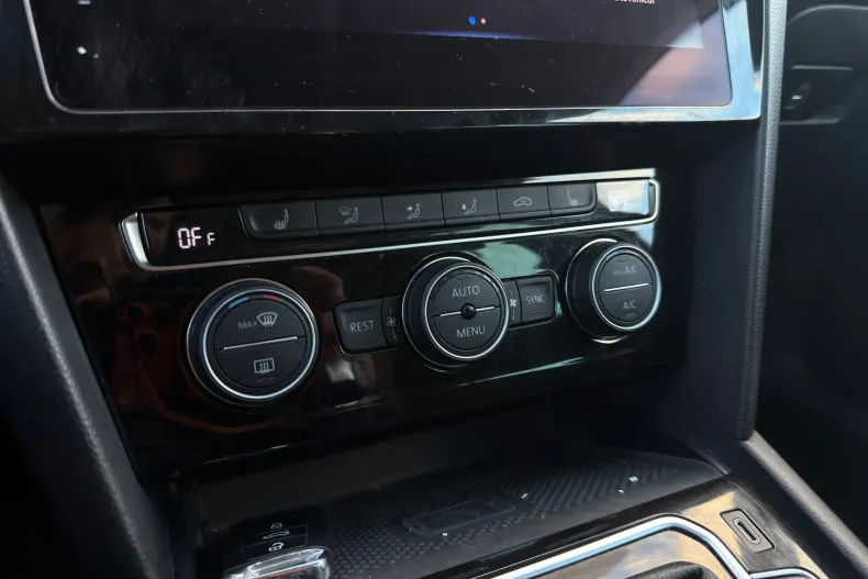 Volkswagen Passat din 2020 cu 83.070 km - oferta VOL151206 - foto 23