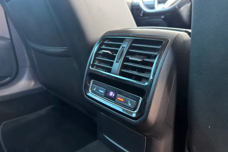 Volkswagen Passat din 2020 cu 83.070 km - oferta VOL151206 - foto 28