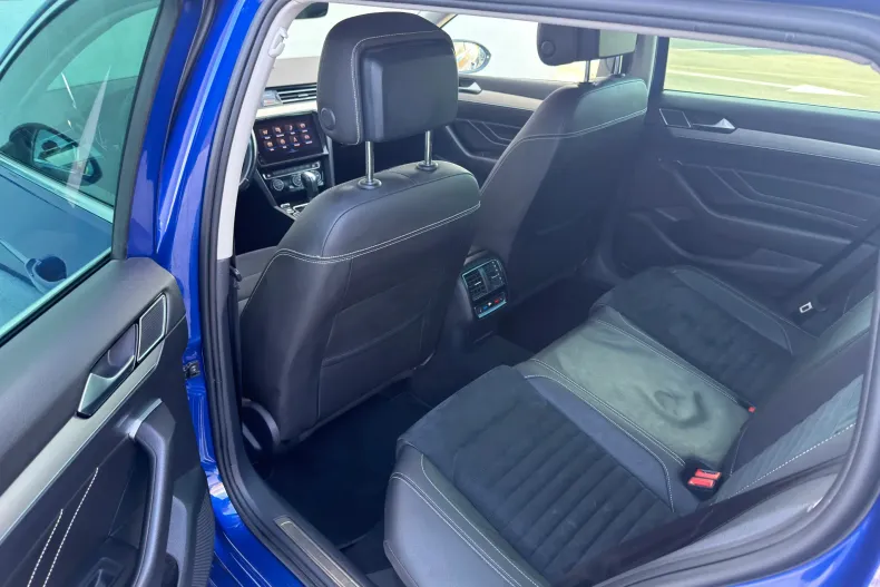 Volkswagen Passat din 2020 cu 83.070 km - oferta VOL151206 - foto 29