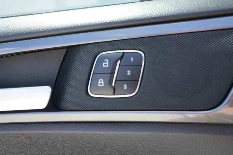 Ford Mondeo din 2020 cu 104.029 km - oferta FOR151219 - foto 12