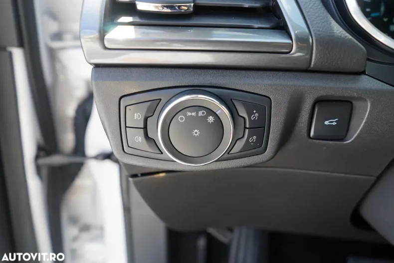 Ford Mondeo din 2020 cu 104.029 km - oferta FOR151219 - foto 17