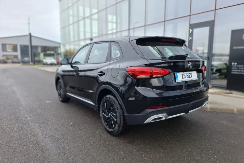 MG ZS HEV din 2025 cu 1 km - oferta MG0151235 - foto 4
