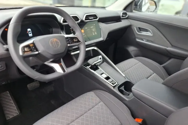 MG ZS HEV din 2025 cu 1 km - oferta MG0151235 - foto 16