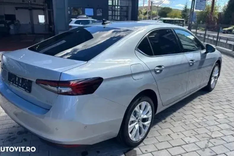 Skoda Superb din 2025 cu 5 km - oferta SKO151245 - foto 5