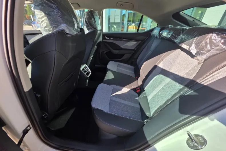 Skoda Octavia din 2025 cu 5 km - oferta SKO151246 - foto 20