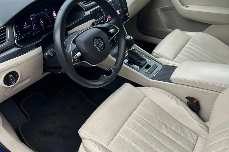 Skoda Superb din 2023 cu 158.423 km - oferta SKO151250 - foto 6