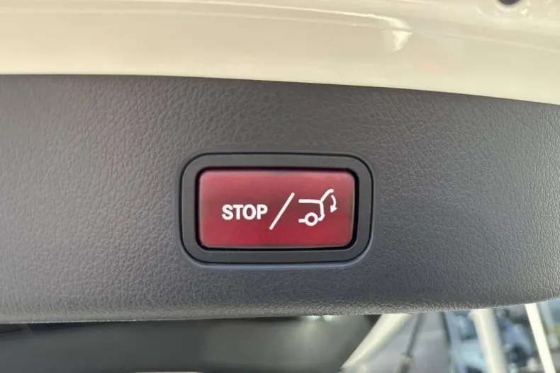 Mercedes-Benz GLC din 2022 cu 28.295 km - oferta MER151263 - foto 18