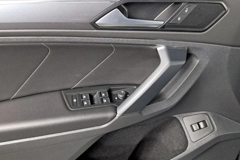 Volkswagen Tiguan din 2020 cu 85.180 km - oferta VOL151268 - foto 9