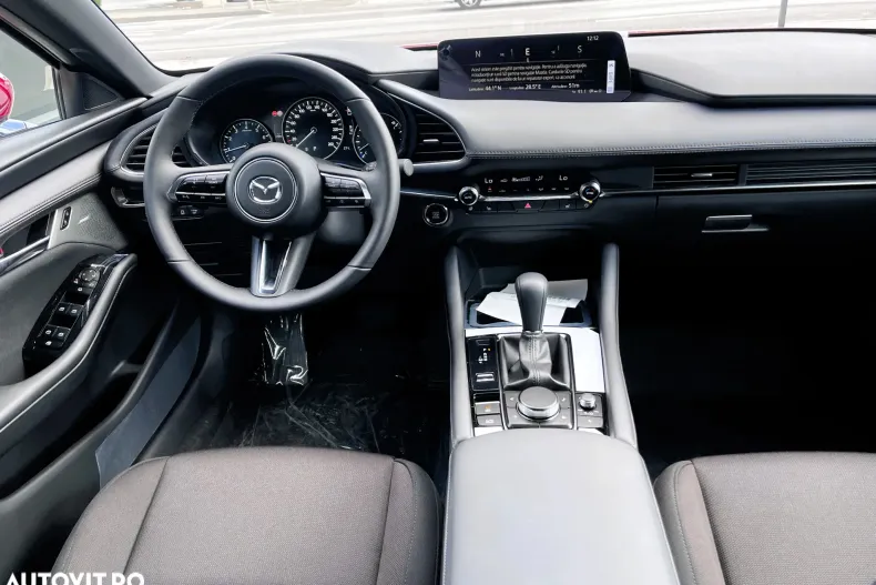 Mazda 3 din 2025 cu 623 km - oferta MAZ151276 - foto 2