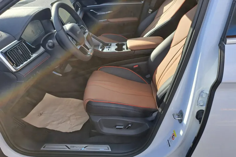 BYD SEAL U din 2025 cu 100 km - oferta BYD151282 - foto 11