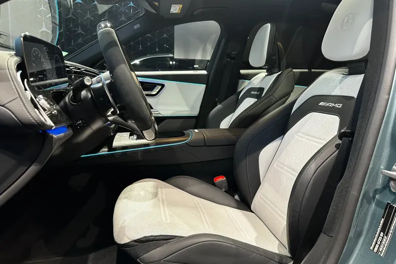 Mercedes-Benz E din 2025 cu 3.000 km - oferta MER151283 - foto 7