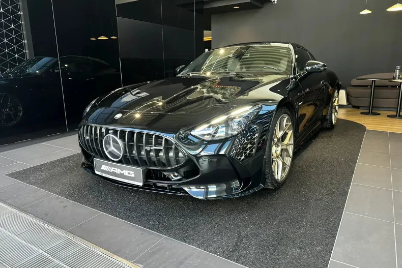 Mercedes-Benz AMG GT din 2024 cu 11.200 km - oferta MER151285 - foto 3