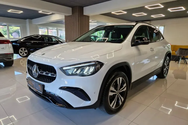 Mercedes-Benz GLA din 2024 cu 8.100 km - oferta MER151295 - foto 1