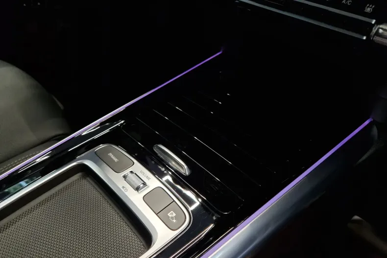 Mercedes-Benz GLA din 2024 cu 8.100 km - oferta MER151295 - foto 20