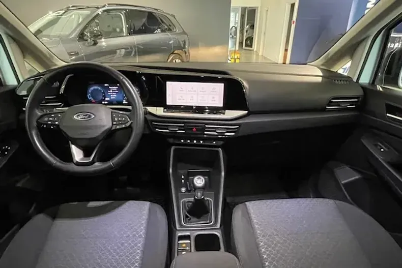 Ford Tourneo Connect din 2022 cu 22.448 km - oferta FOR151296 - foto 23